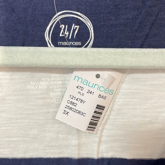 Maurices brand top size 3X - Picture 2 of 3